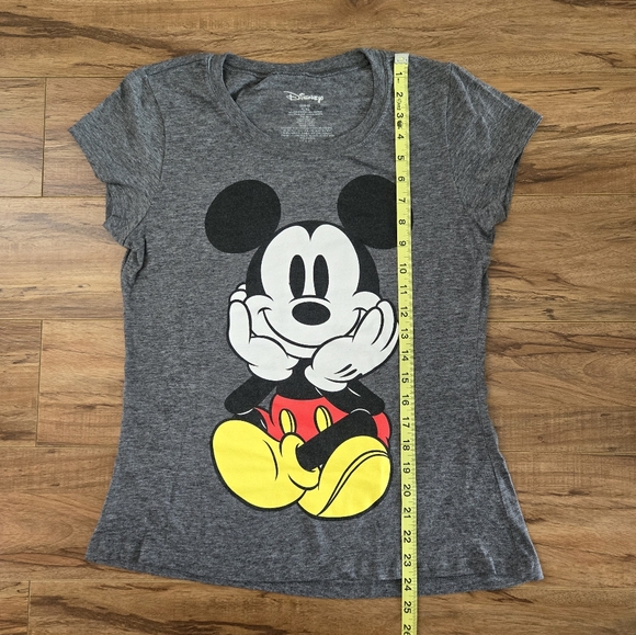Disney t-shirt size small womens color gray - Picture 3 of 4